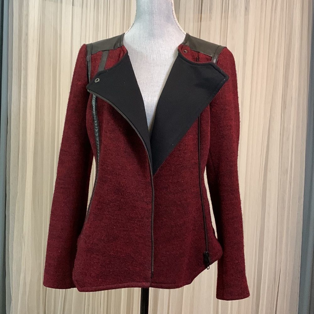 PLENTY by TRACY REESE Assymetricsl double zip pull Moto inspired jacket